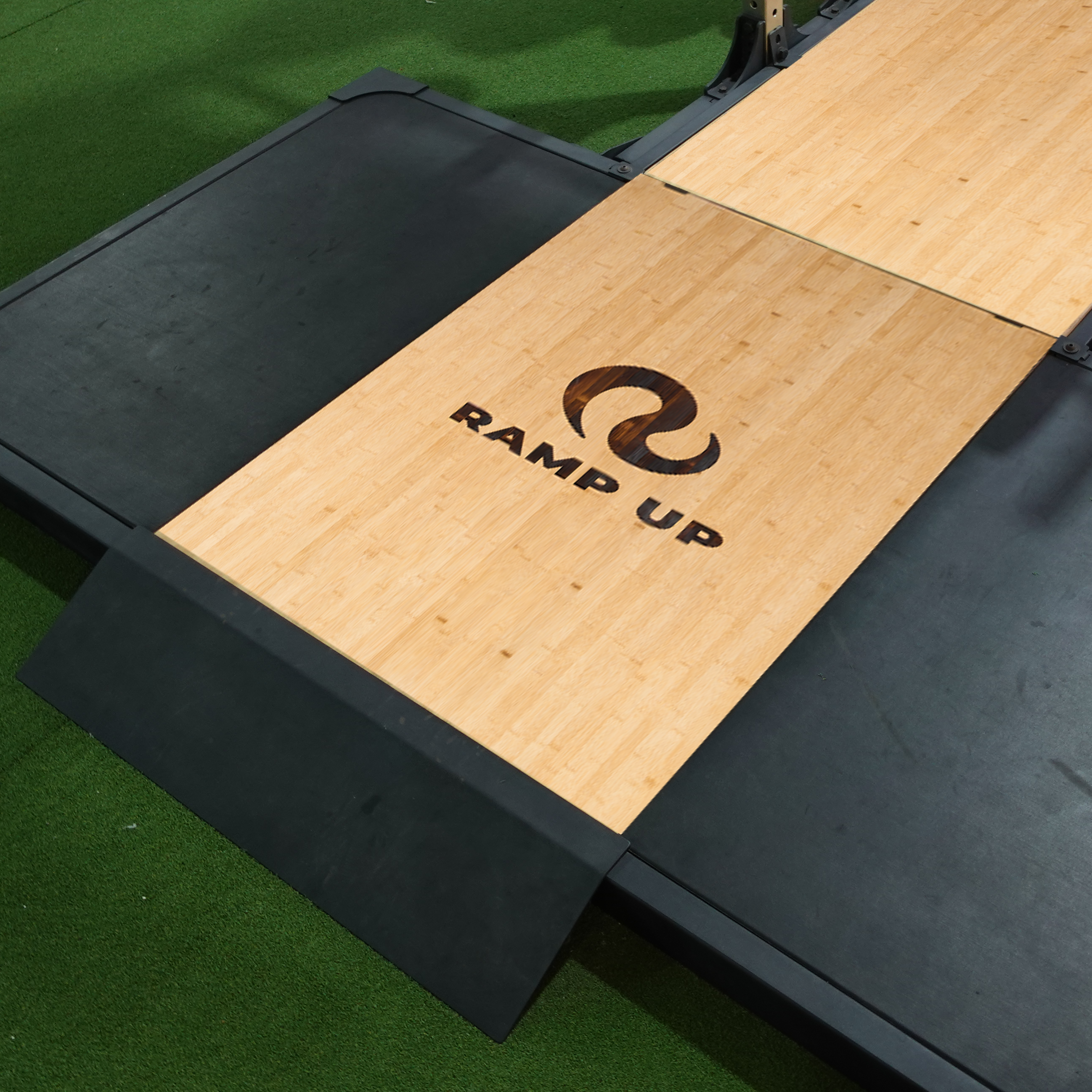 Ramp Up Heavy Duty SVA Platform with Insert BRS7002 (Only for Half Rack)